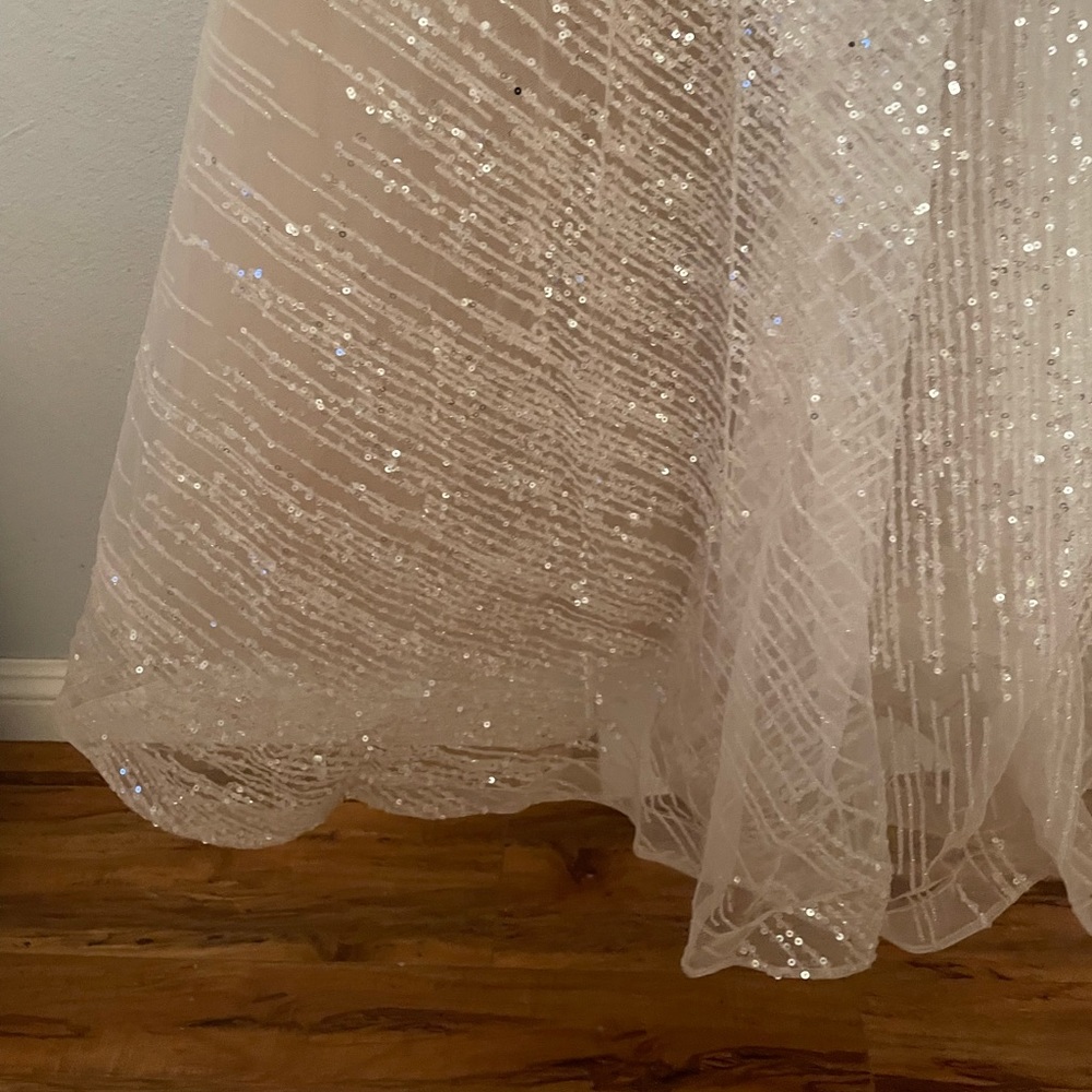Bronx and Banco Mademoiselle Bridal Gown XXS - Picture 13 of 16